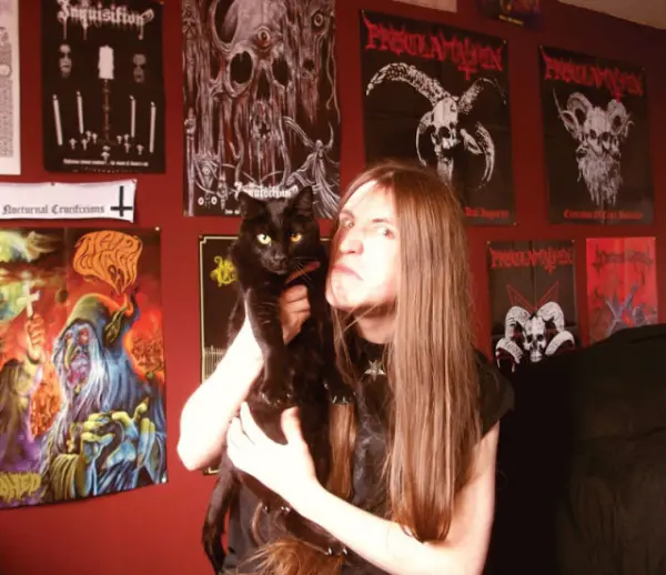 10 cats that are so metal 9